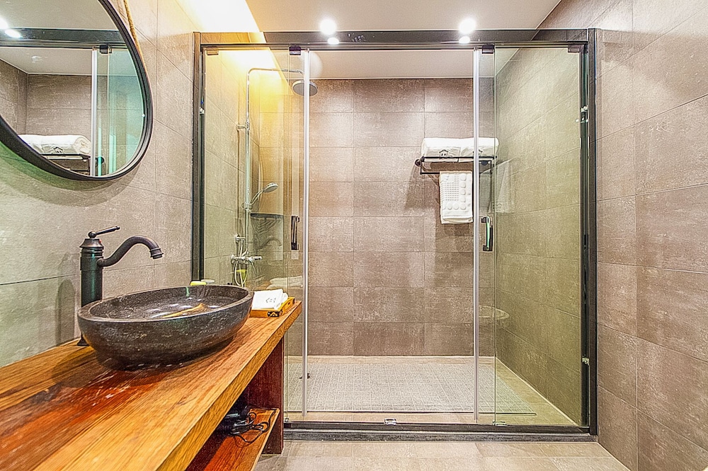 Quadruple Suite, Hot Spring photo 2