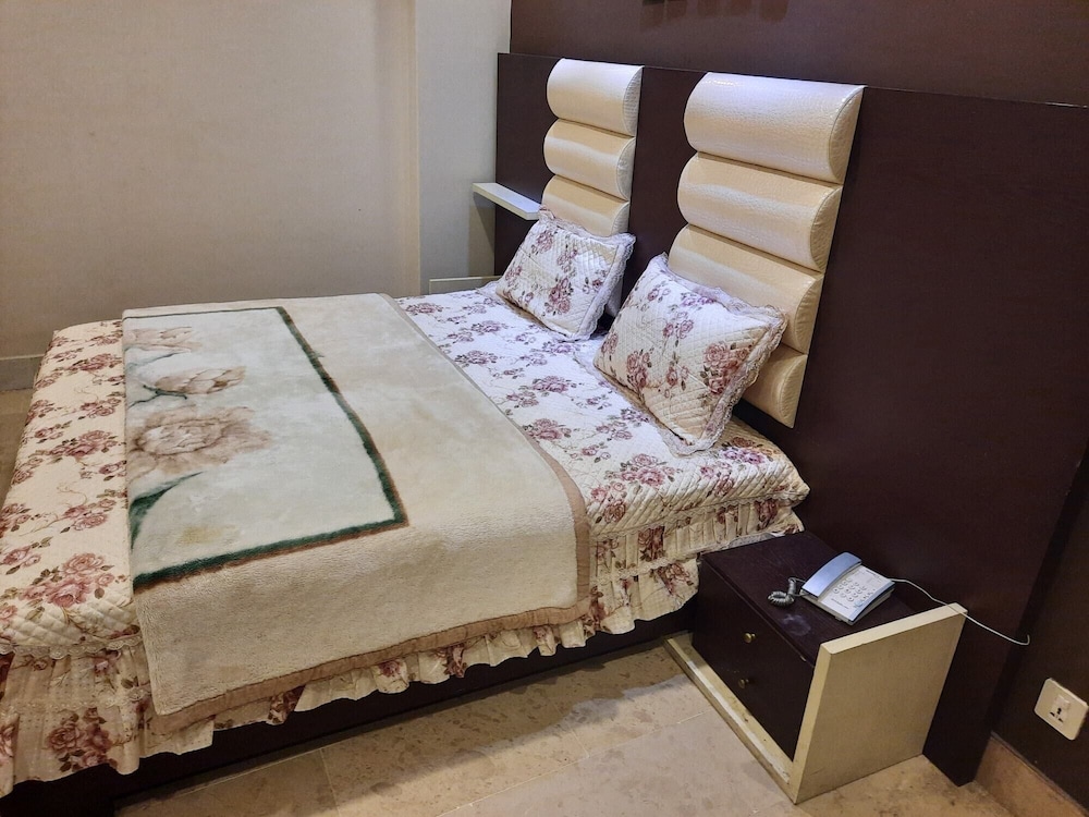 Standard Double Room photo 2