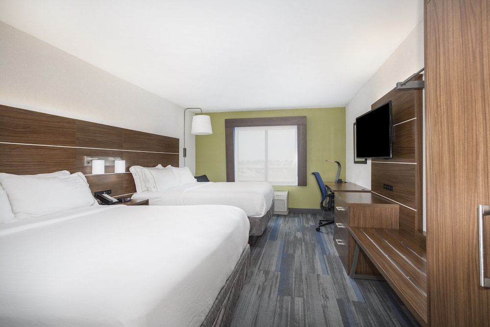 Standard Room, 2 Queen Beds, Accessible (Communications) - Photo 4