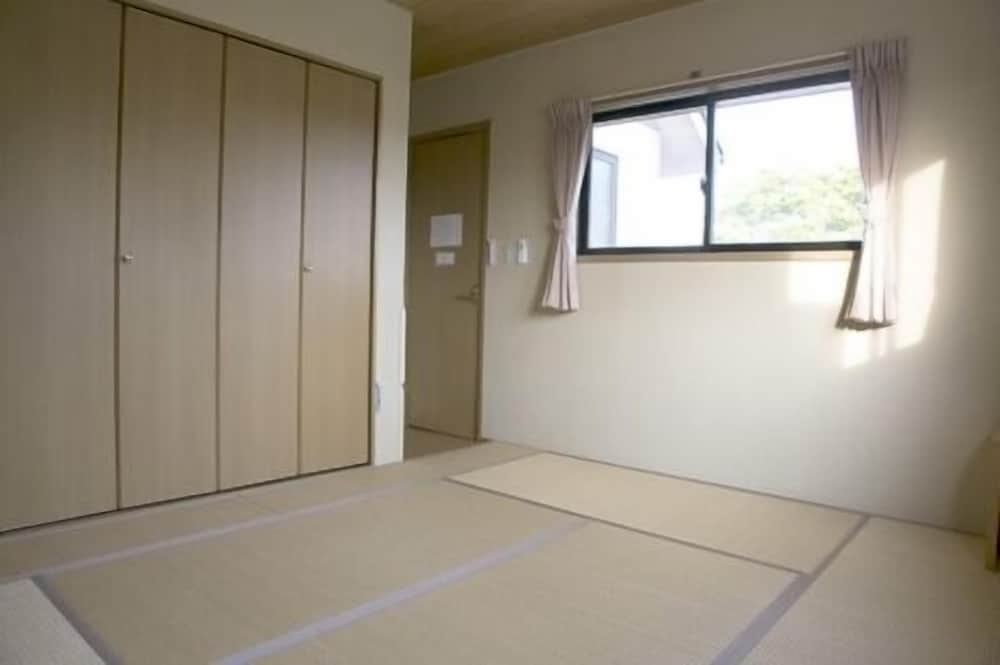 Japanese Room, 4.5- 8 Tatami mats photo 3