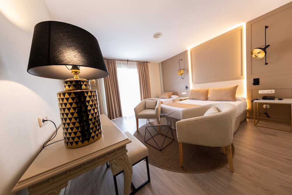 Triple Room, Ocean View photo 2