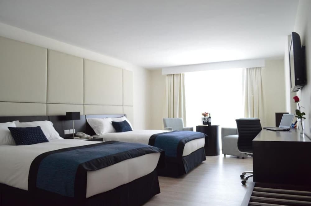 Deluxe Twin Room photo 3