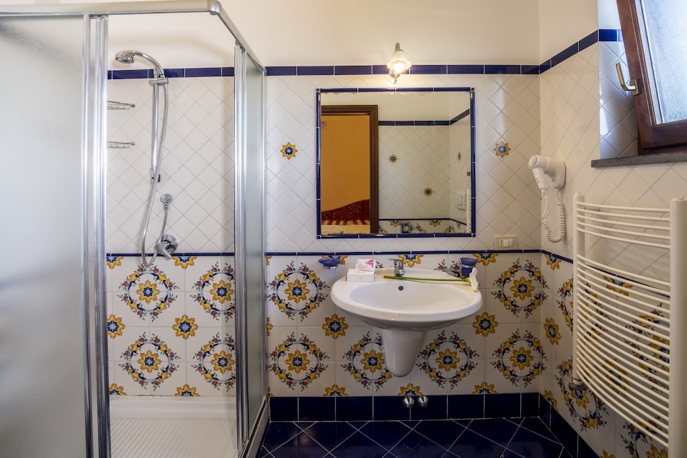 Comfort Double Room - Photo 9