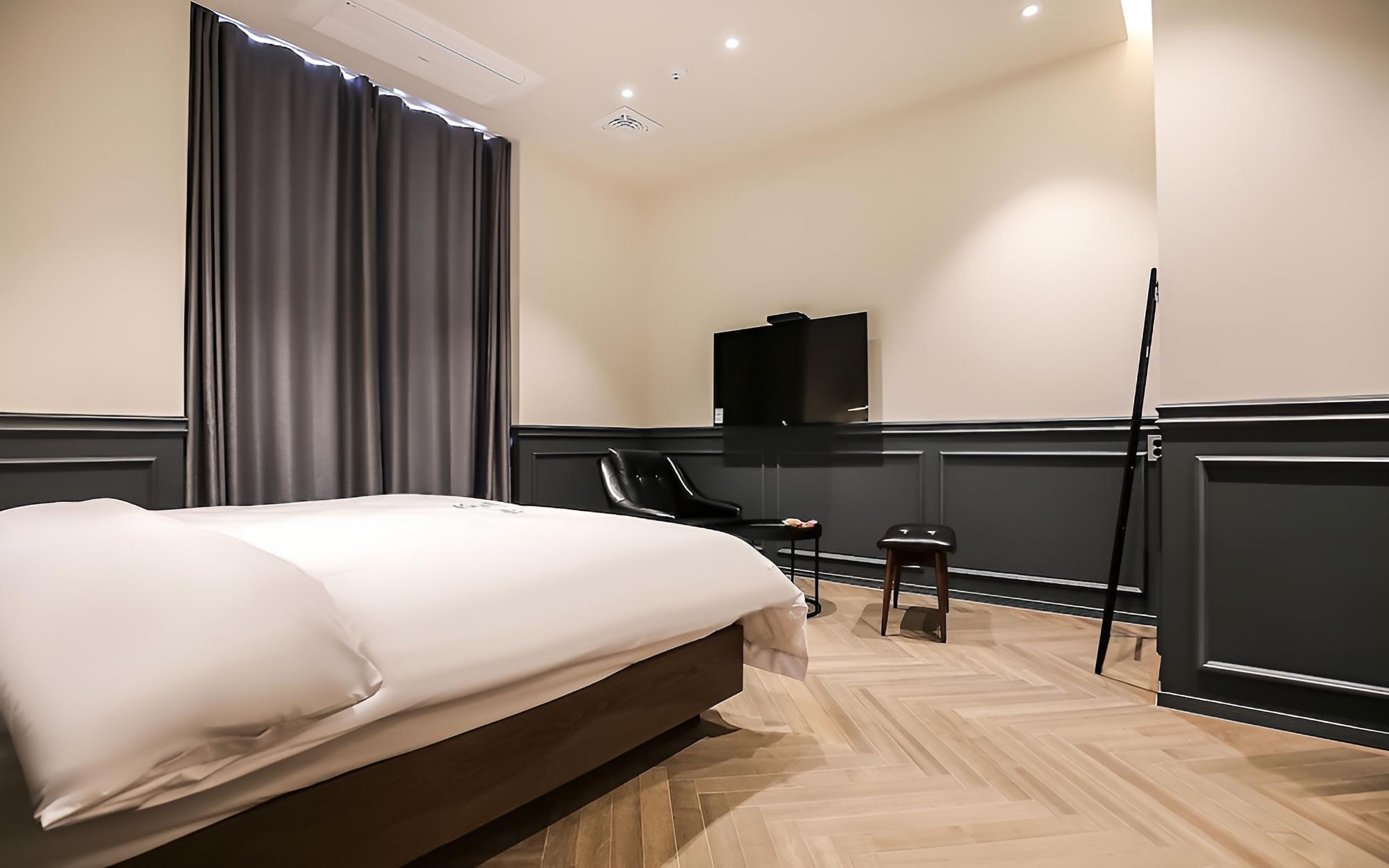 Room (Suite room (Styler)) - Photo 11