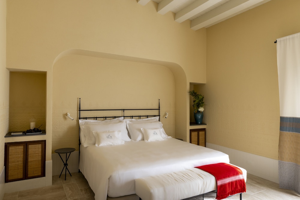 Prestige Room