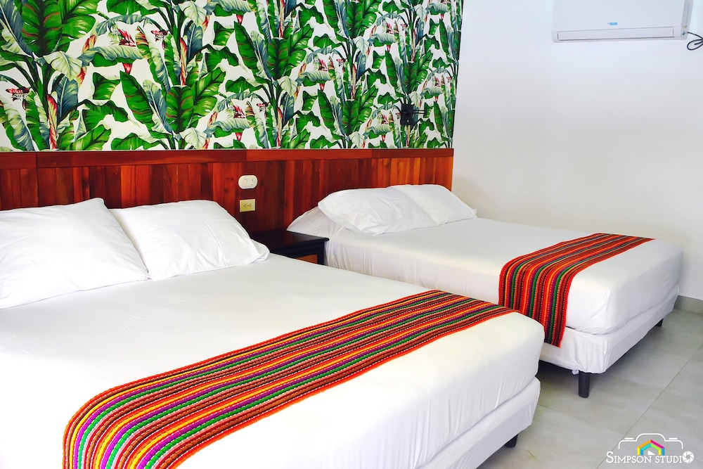 Comfort Quadruple Room, 2 Queen Beds, Non Smoking photo 2