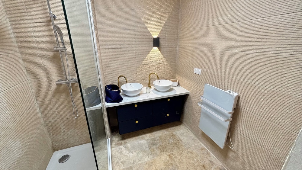 Appartment t3 80 m2  2nd etage photo 3