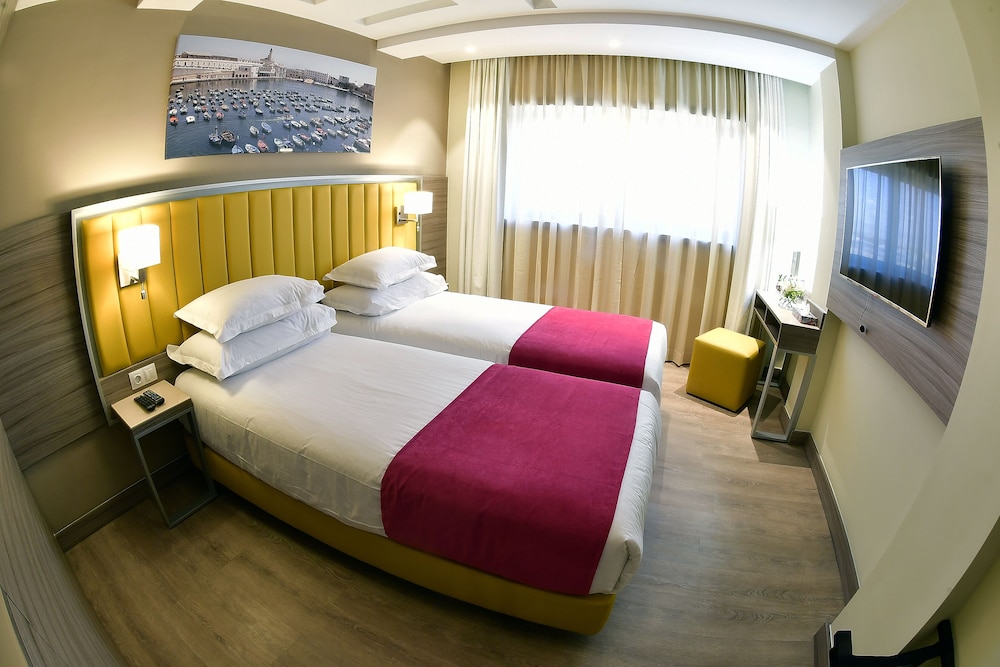 Business Twin Room, 2 Twin Beds photo 1