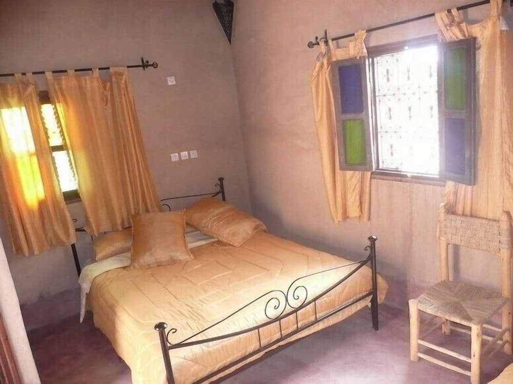 Economy Double Room photo 1