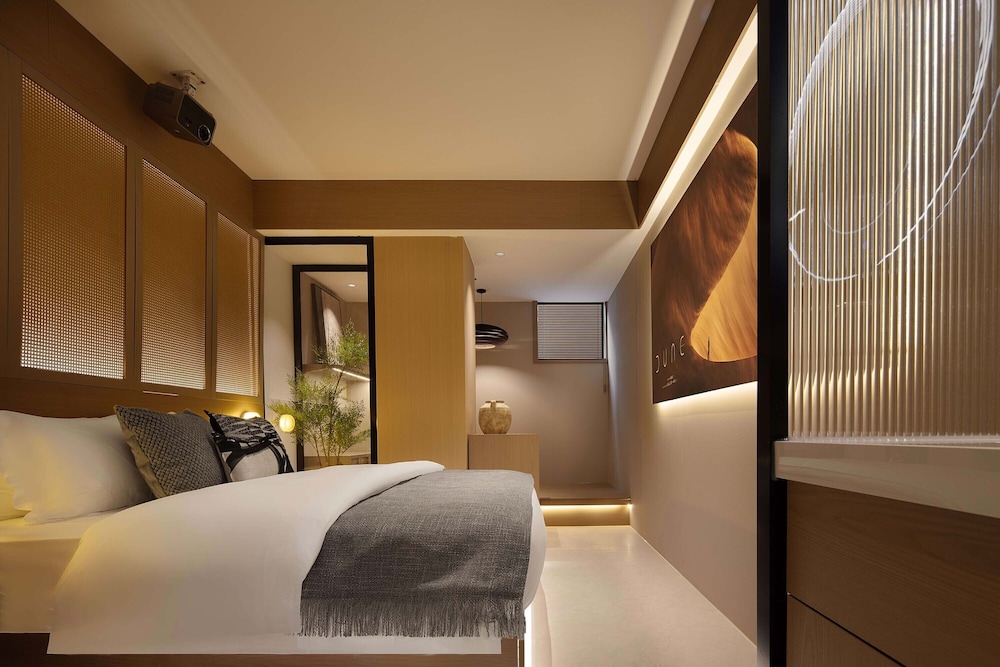 Executive Double Room, City View
