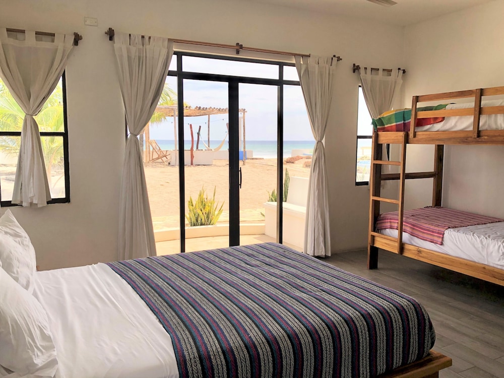 Family Quadruple Room, Multiple Beds, Sea View (Room 3) photo 1