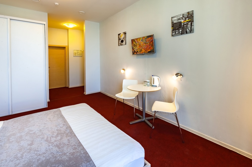 Standard Double Or Twin Room photo 2