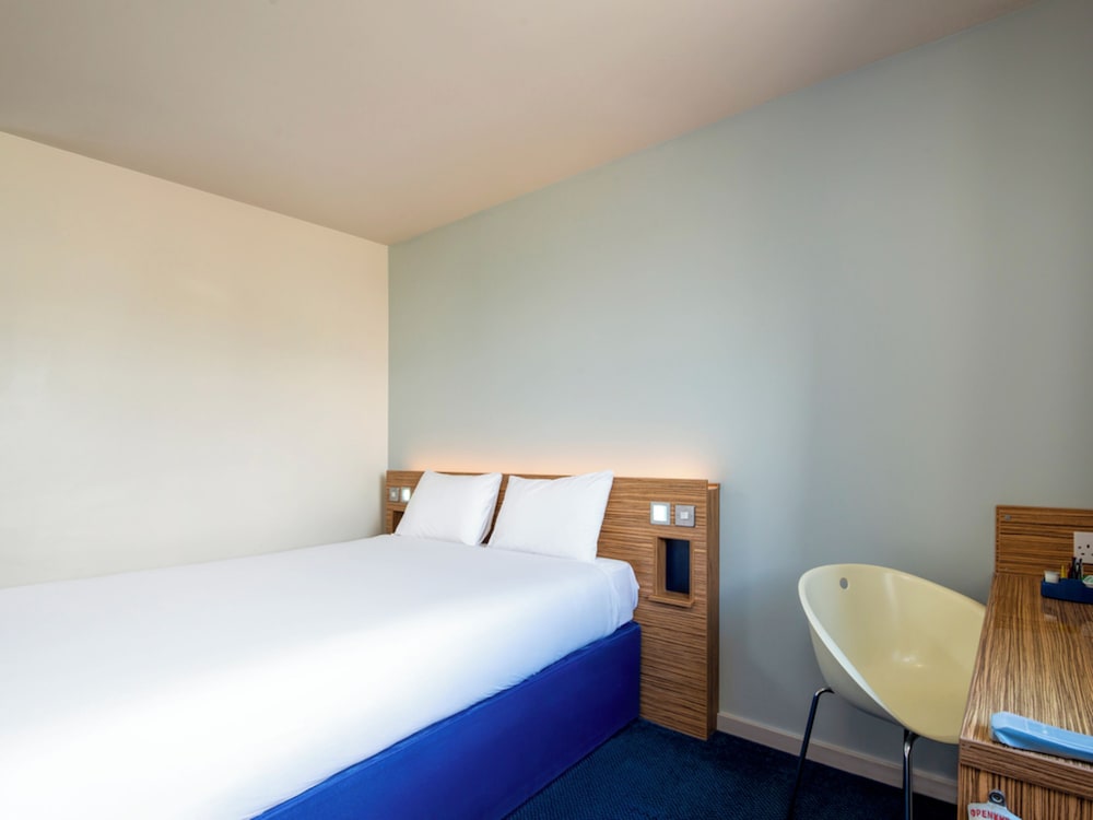 Standard Double Room, Non Smoking, Private Bathroom