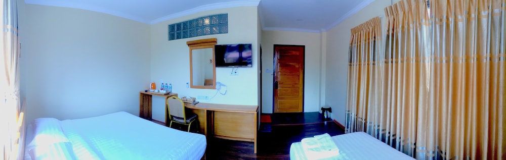 Standard Triple Room photo 3