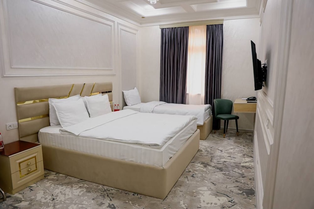 Family Suite, Courtyard View