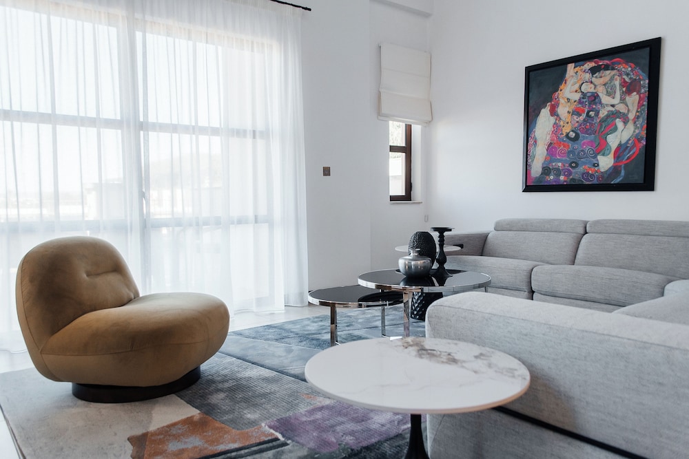 Apartment, 2 Bedrooms, Terrace, Pool View photo 1