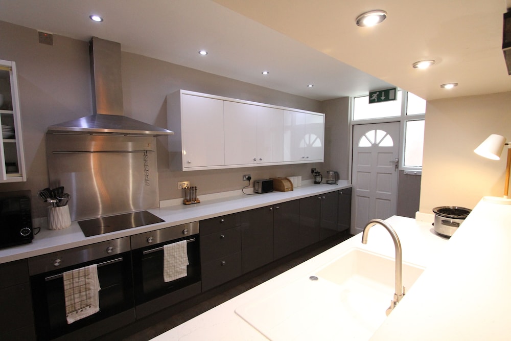 Luxury Penthouse, Private Bathroom (Ground Floor 2 Bedroom) photo 2