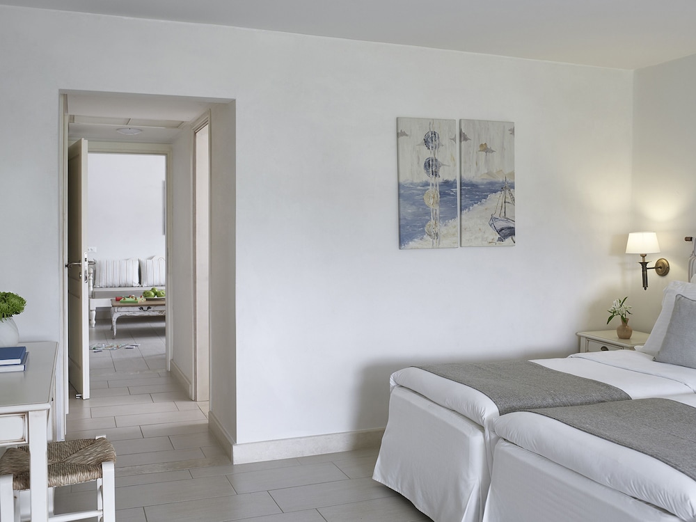 Family One-Bedroom Room - Photo 3