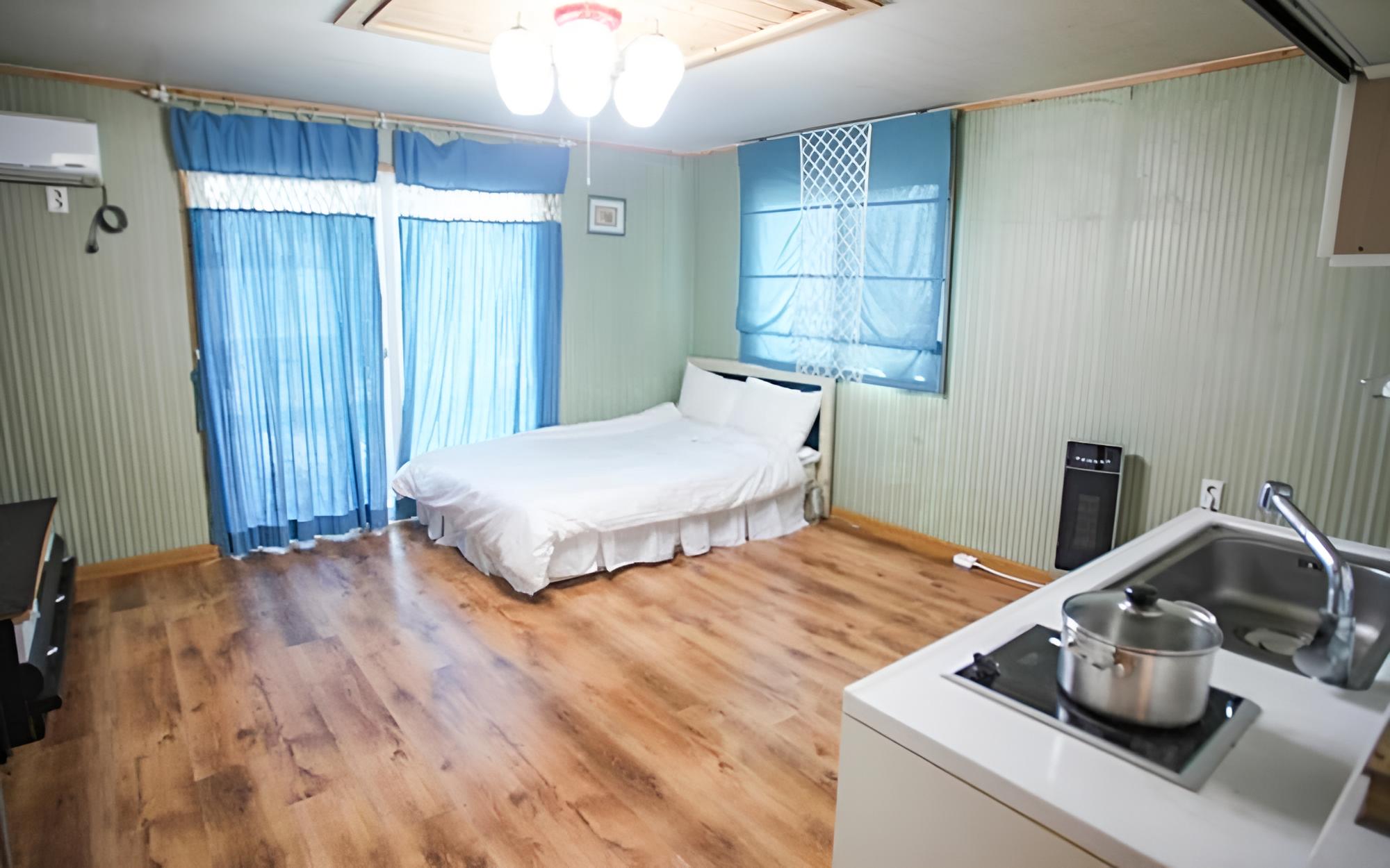 Room (Mong's room) photo 3