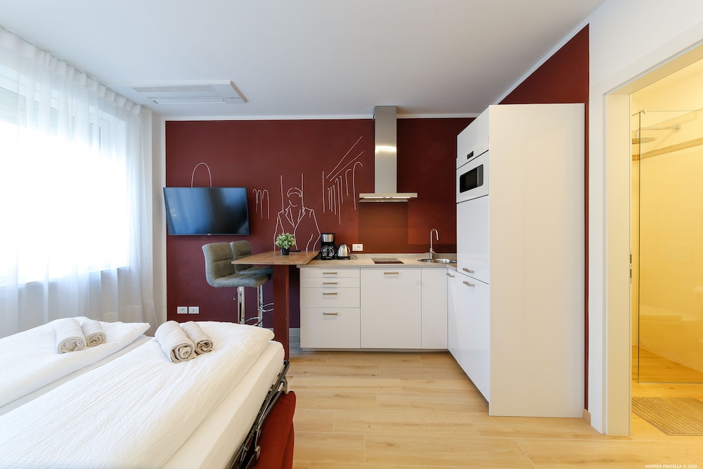 Basic Apartment, 1 Double Bed, City View