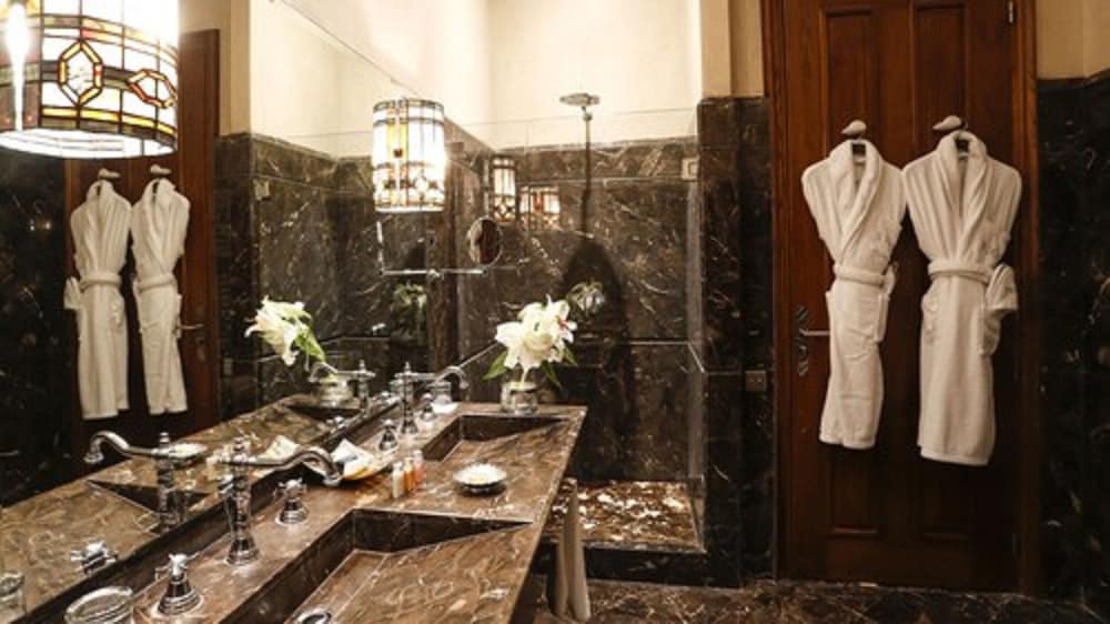 Junior Suite - Photo 35