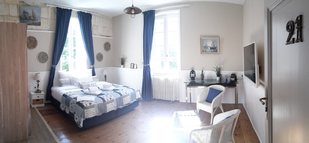 Superior Double Room, 1 Queen Bed, Bathtub