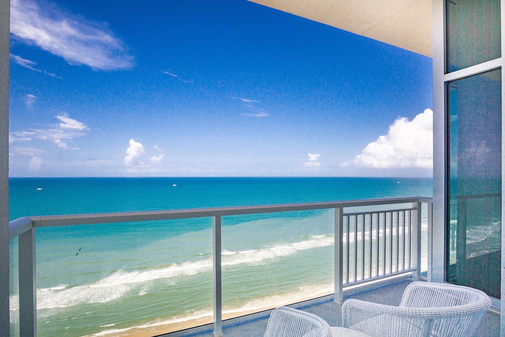 Oceanfront Classic Suite, 1 Bedroom - Photo 8