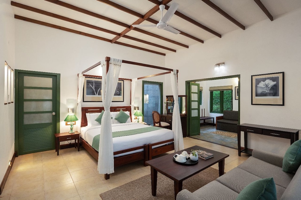 Deluxe Suite, Balcony, Garden View
