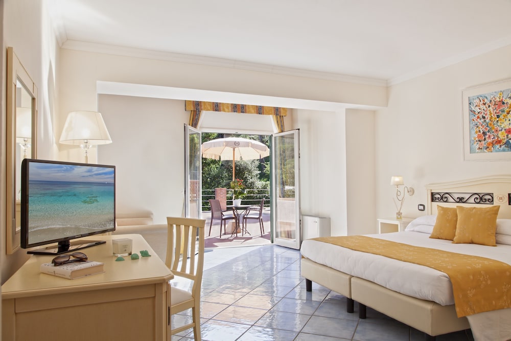 Standard Triple Room photo 3