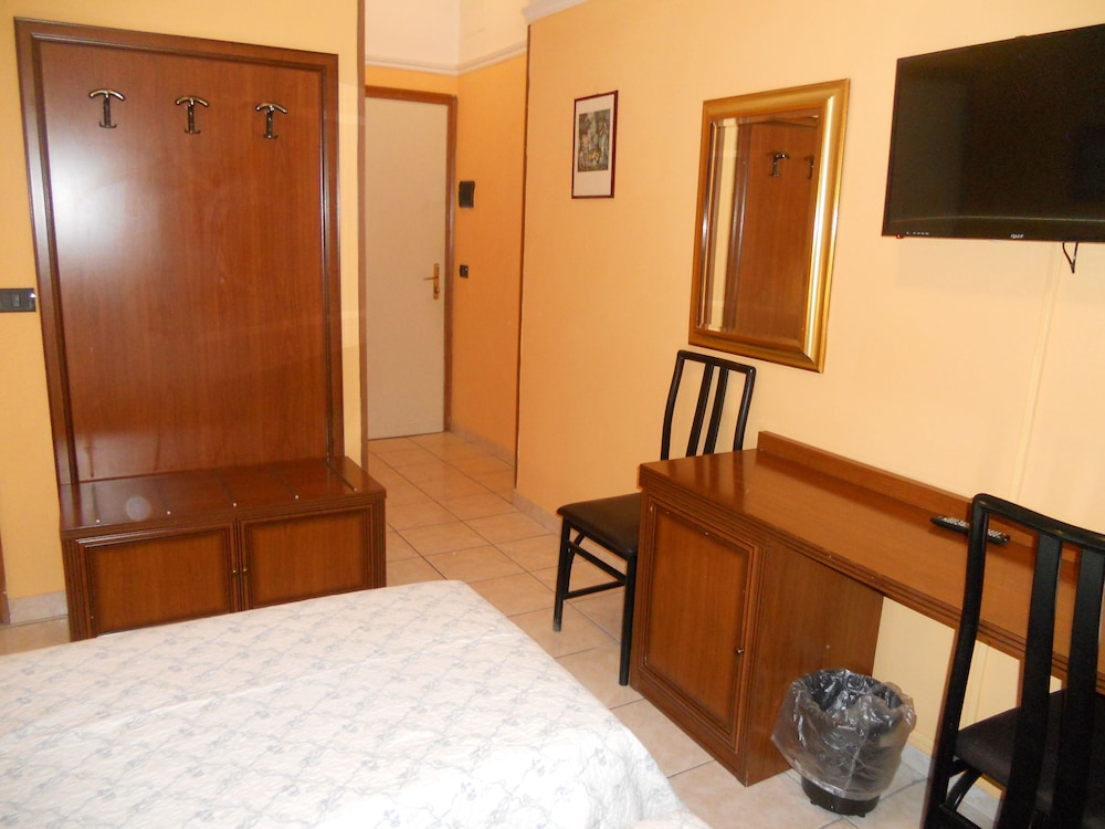 Comfort Triple Room photo 3