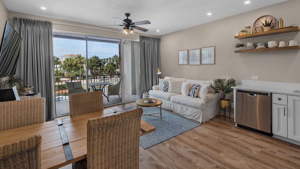 Condo, Multiple Beds, Balcony, Ocean View (Gulf Place Cabanas 206) photo 1