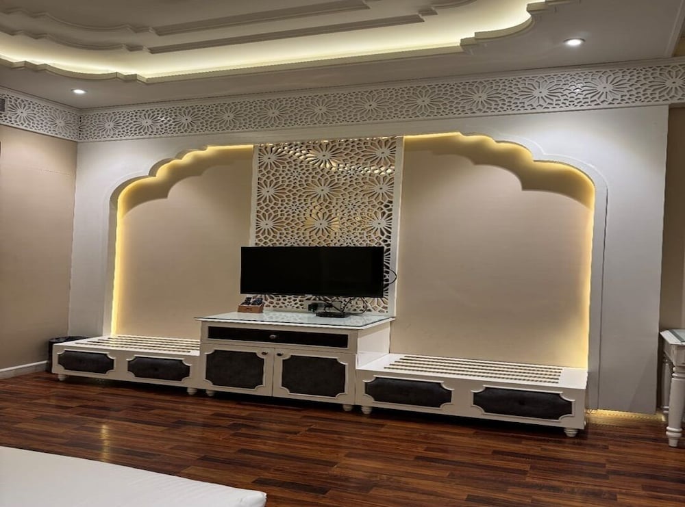 Club Room photo 3