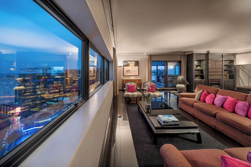 Presidential Suite, River View (Suite)