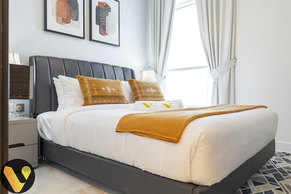 Luxury Apartment photo 2
