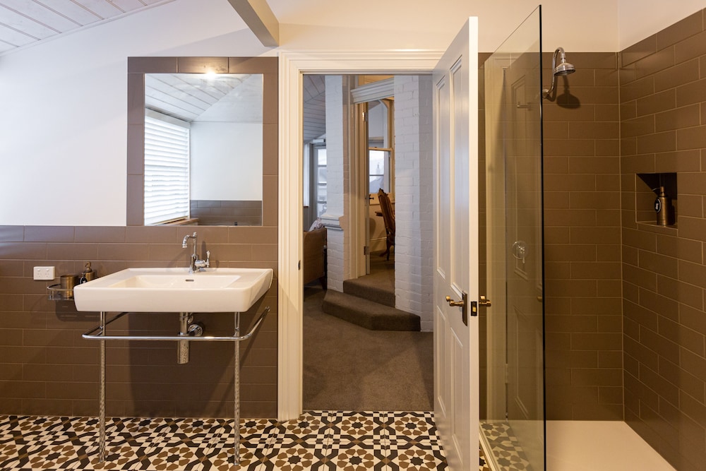 Regatta Suite