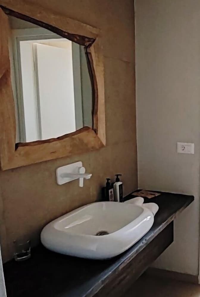 Premium Room, Outdoor Jacuzzi, Sea View - Photo 13