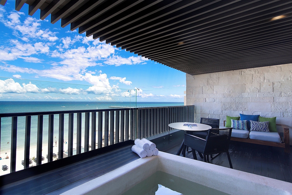 Suite (The Elixir Plunge Pool)