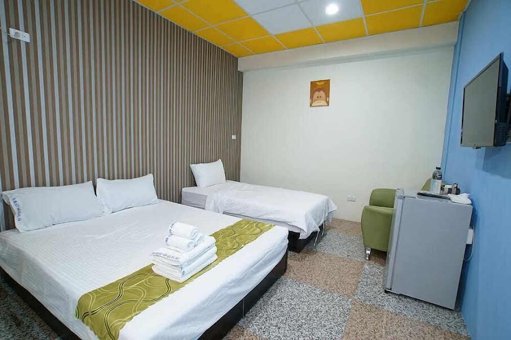 Economy Triple Room photo 1
