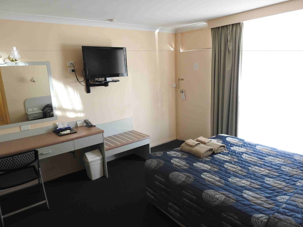 Executive Queen Room