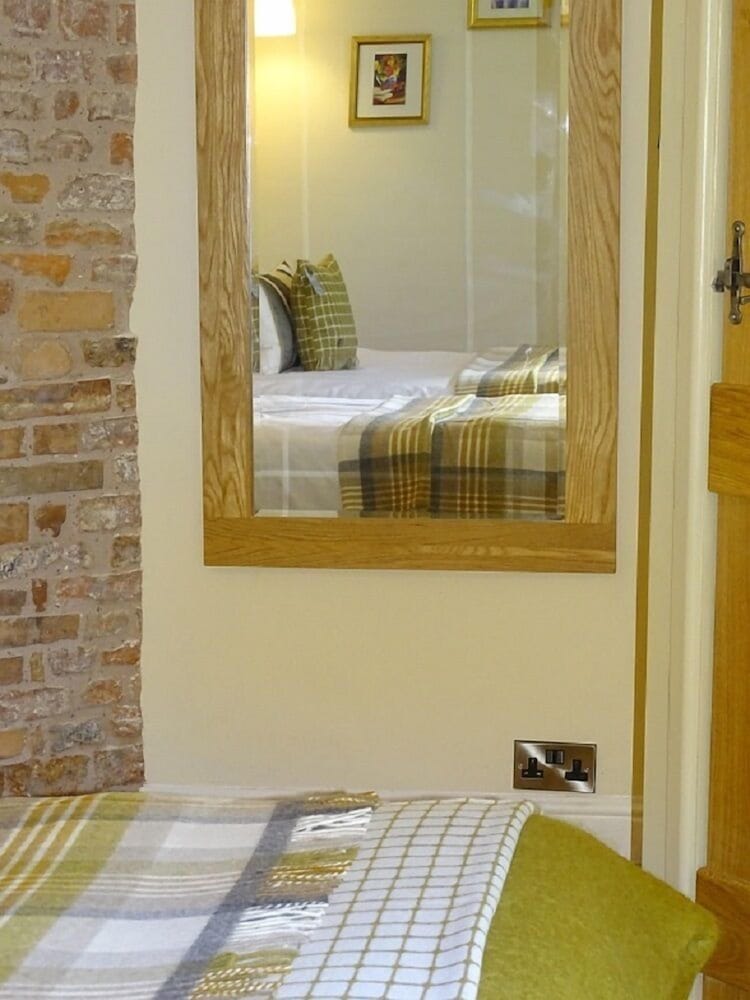 Deluxe Double Room, Bathtub