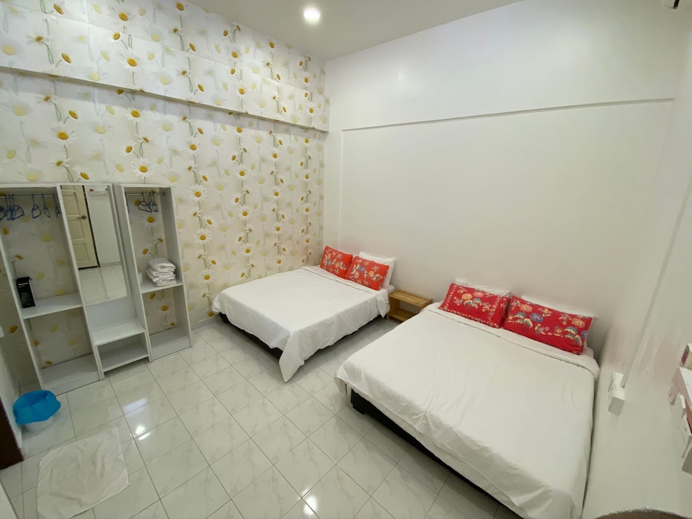 Quadruple Room 205 photo 1