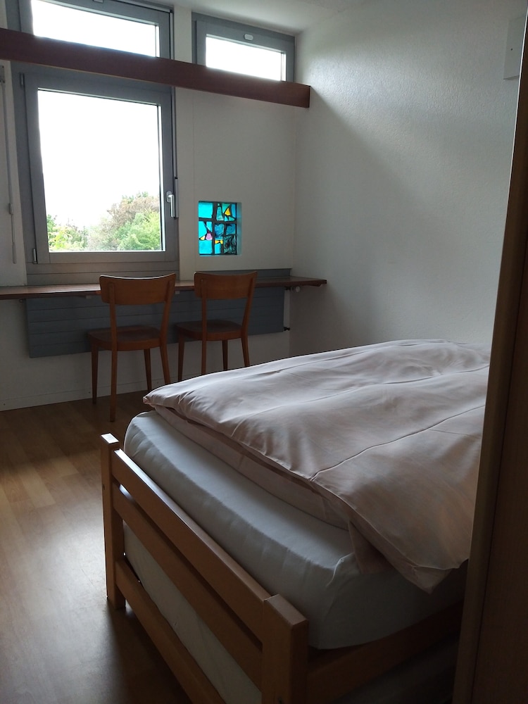 Single Room, Mobility Accessible photo 1