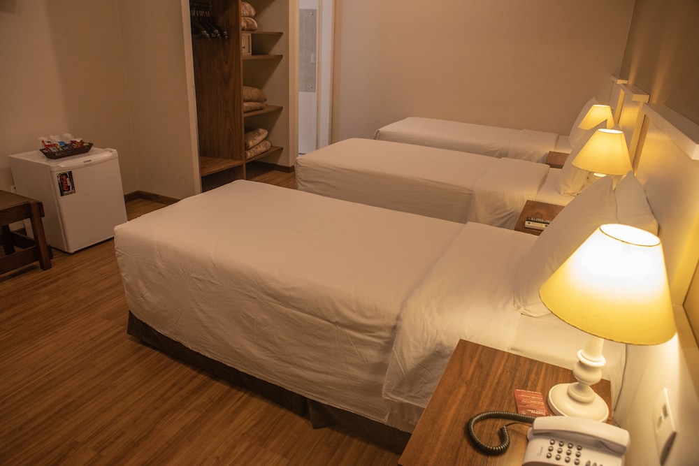 Executive Triple Room, Mobility Accessible, Air conditioning - Photo 11