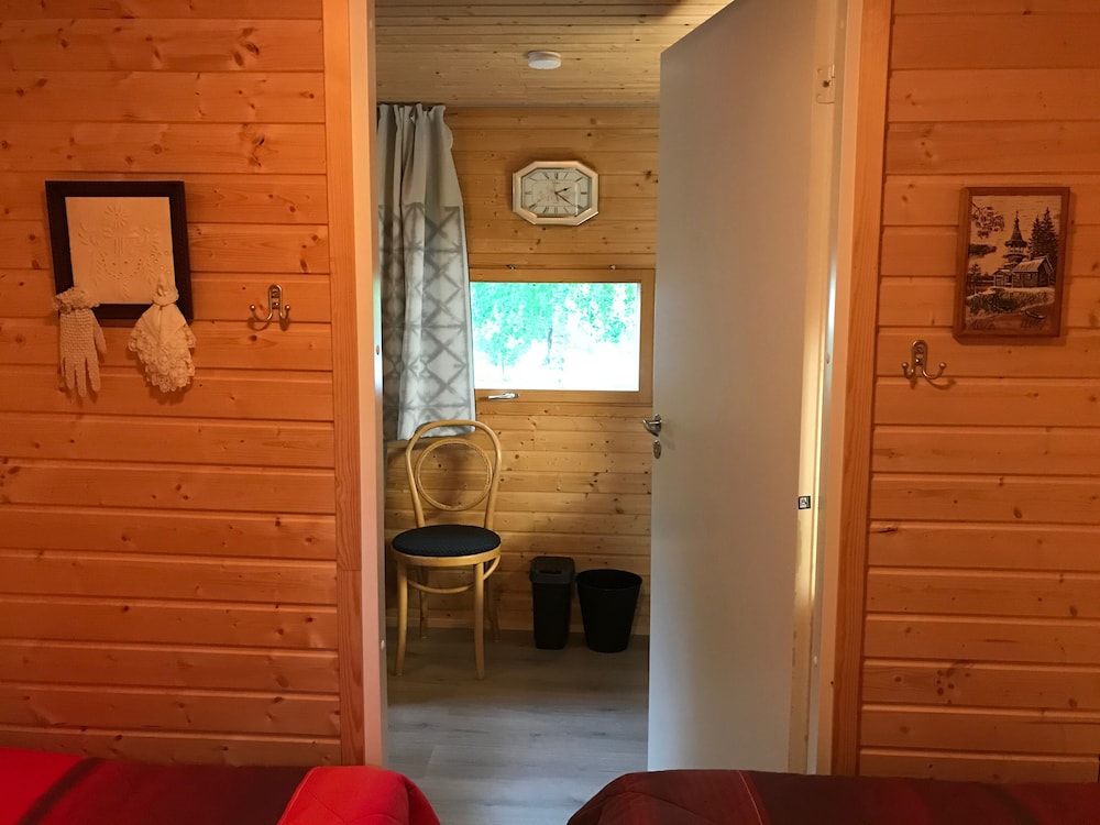 Family Cabin photo 3