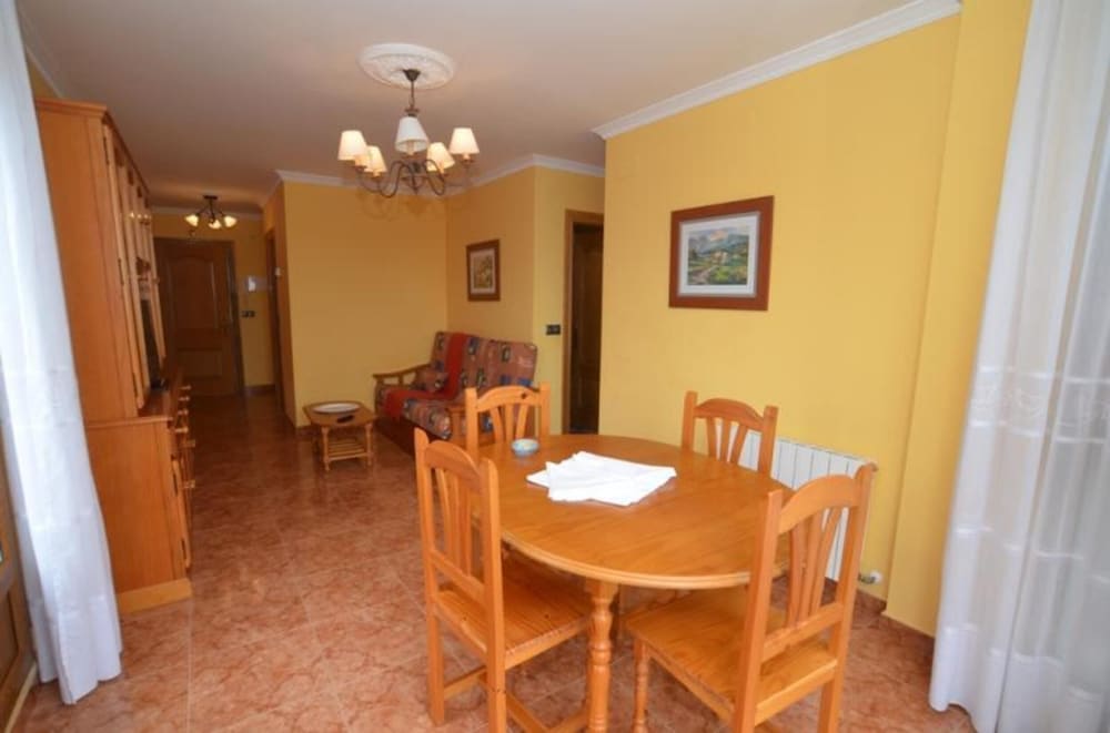Family Apartment, 2 Bedrooms, Sea View photo 2