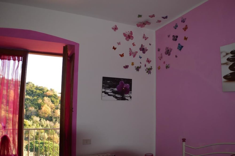 Economy Double Room, Garden View photo 1