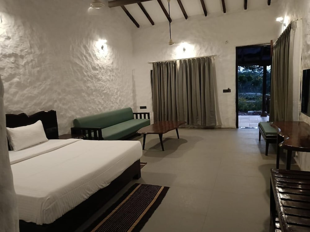 ARANYA COTTAGE photo 2