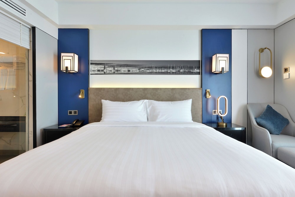 room photo