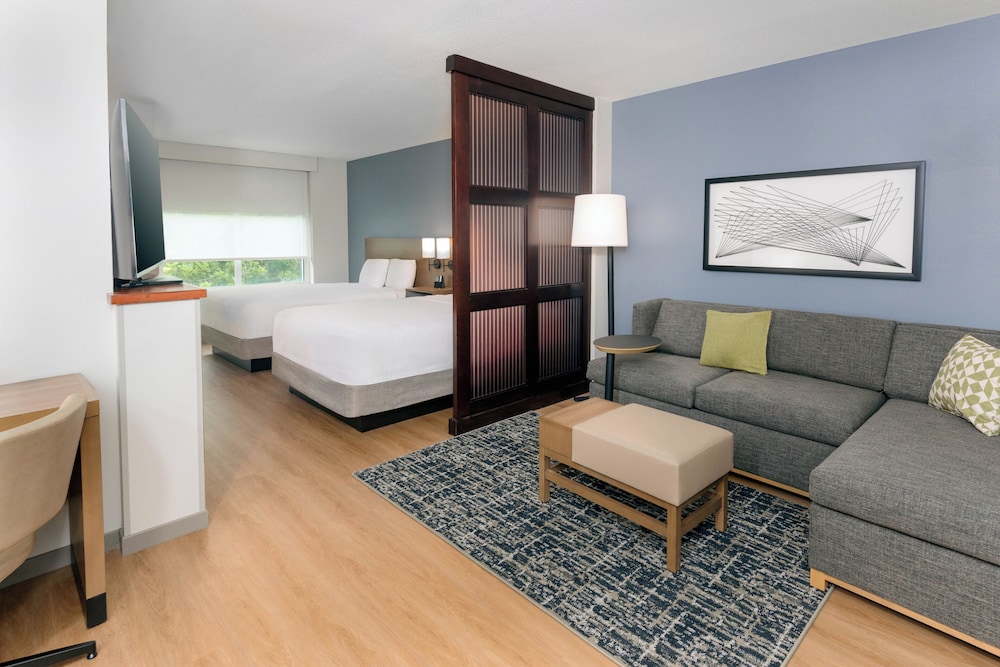 Room (2 Queen Beds, Sofa Bed) - Photo 9