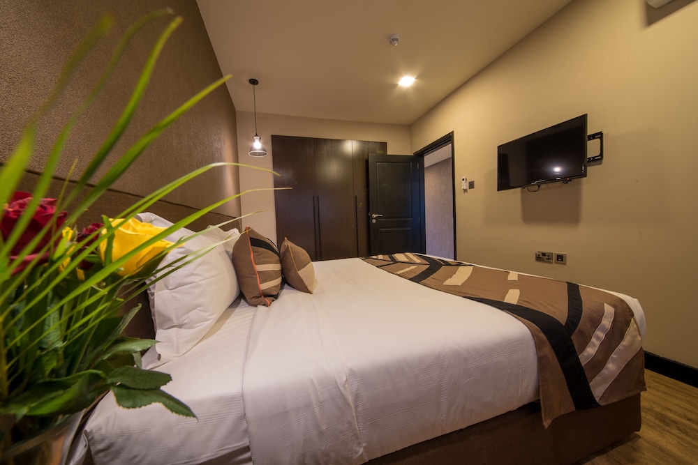 One Bedroom Suite